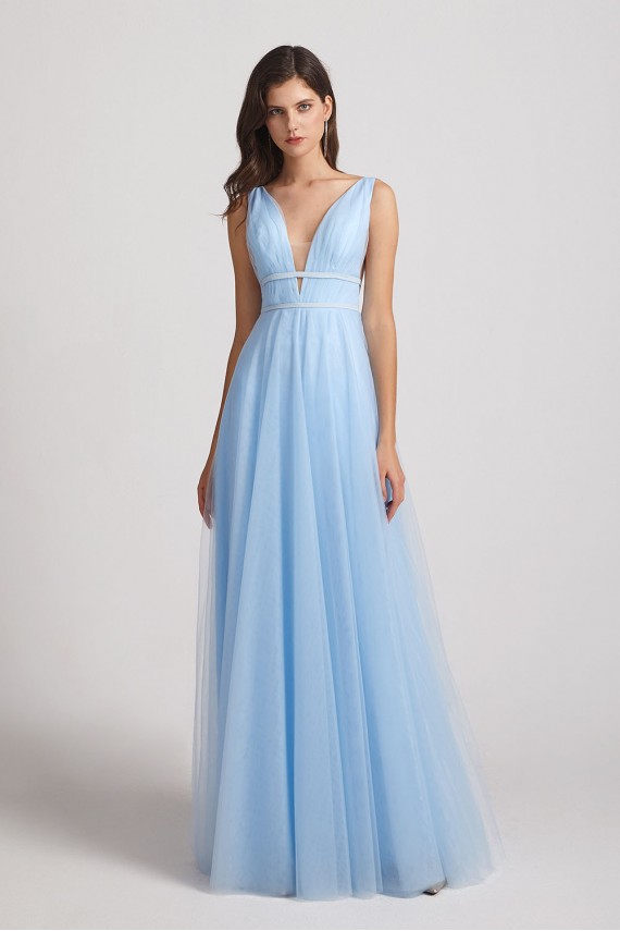 Plunging V-Neck Straps Tulle Long Bridesmaid Dresses Canada