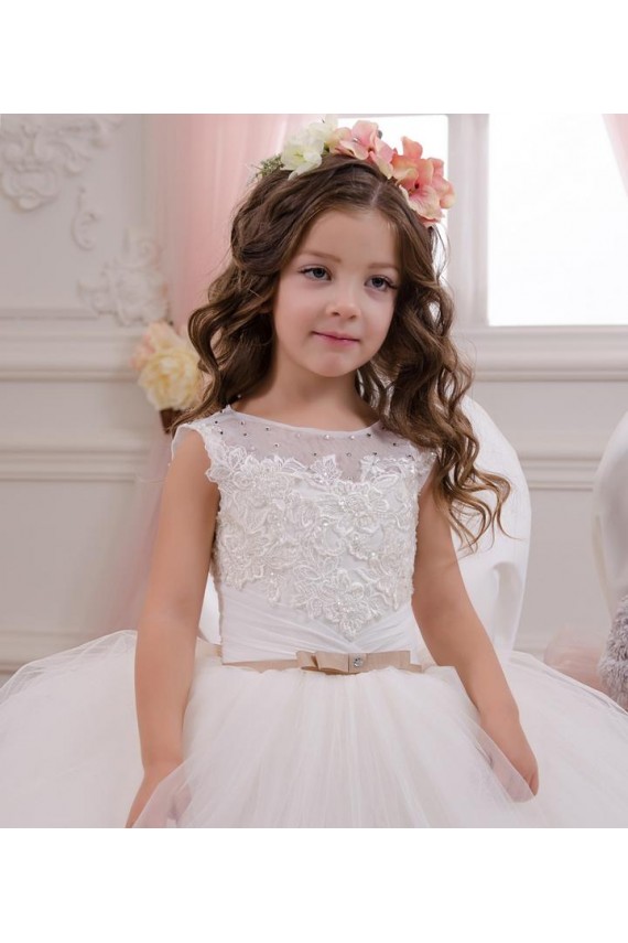Ivory Ball Gown Bateau Neck Chapel Train Sleeveless Flower Girl Dress Canada
