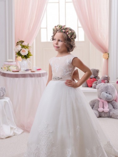 Ivory Ball Gown Bateau Neck Chapel Train V-Back Flower Girl Dress Canada